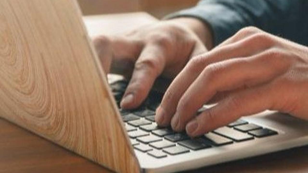 Sebagai kesimpulan, browser merupakan perangkat lunak yang penting dalam mengakses dan menjelajahi internet.