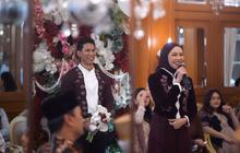 7 Penampilan Menawah Dara Arafah di Momen Manis Lamaran, Nuansa Burgundy Beri Kesan Elegan