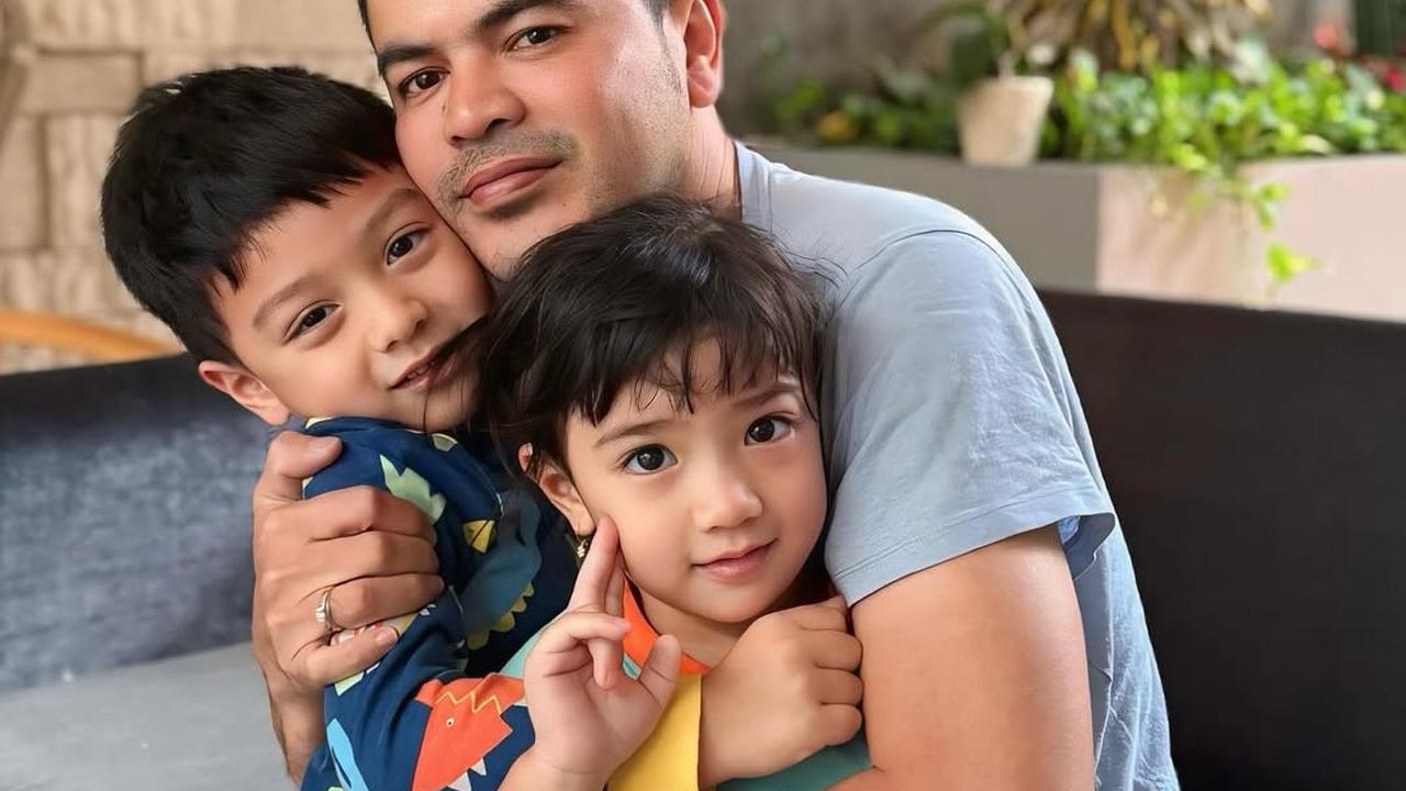 Kompaknya 2 Putri Haldy Sabri Foto Bareng Anak-Anak Irish Bella, Pose Gemas dengan Adik Sambung
