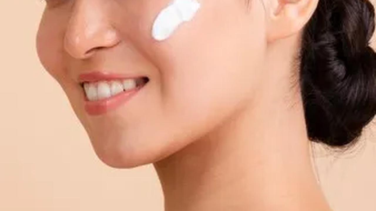 1. Memakai Terlalu Sedikit Sunscreen