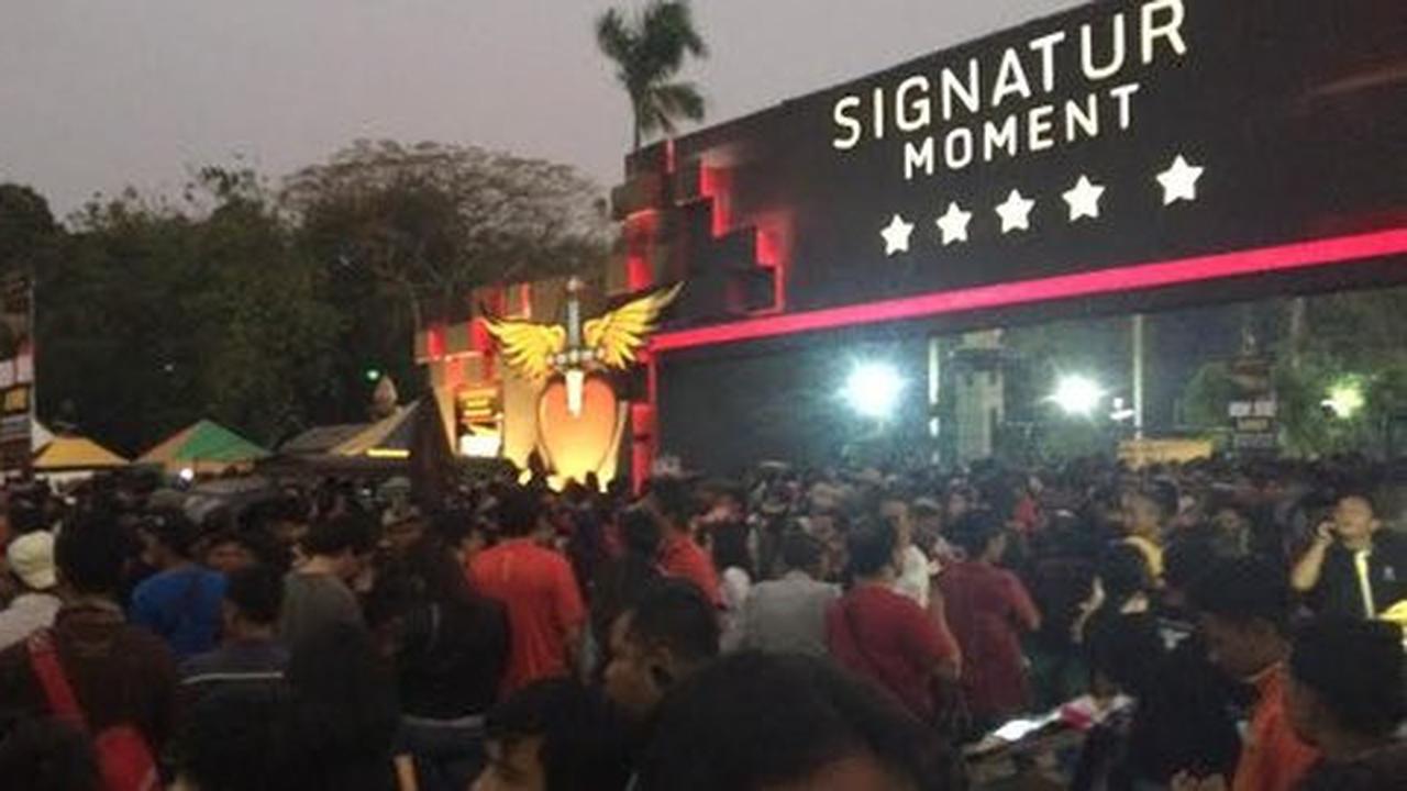 4 Jam dagang di konser Bon Jovi, pedagang raup Rp 20 juta