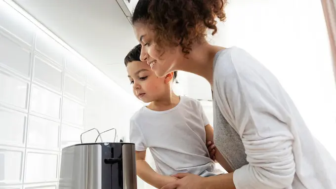 Ilustrasi masak memakai air fryer/freepik.com