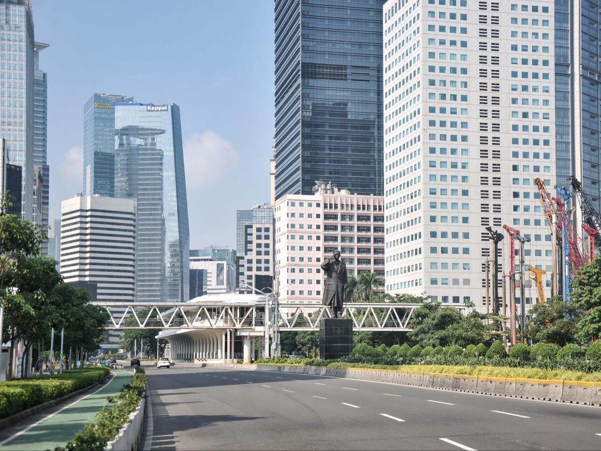 "Harga tanah di Jakarta akan susah turun, karena Jakarta dirancang sebagai pusat komersial,"