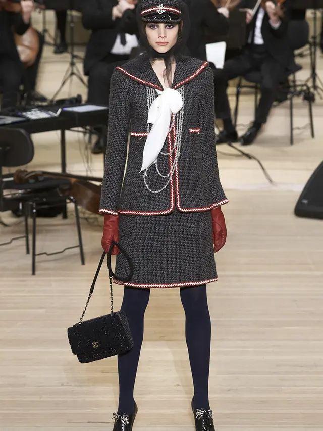 Inspirasi Pelaut dalam Koleksi Terbaru Chanel