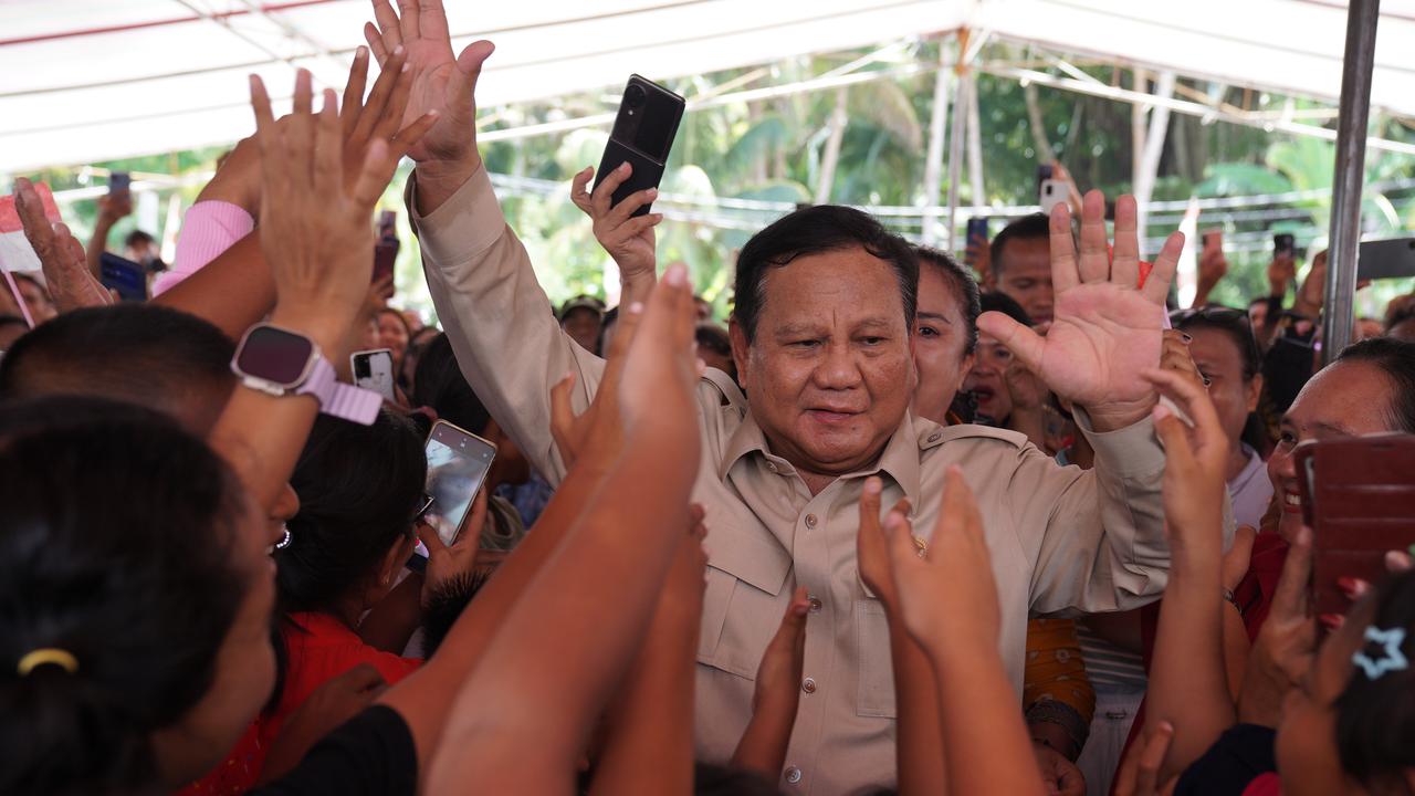 Kunjungi Pulau Miangas, Prabowo Perintahkan Perbaikan Sekolah Hingga Puskesmas