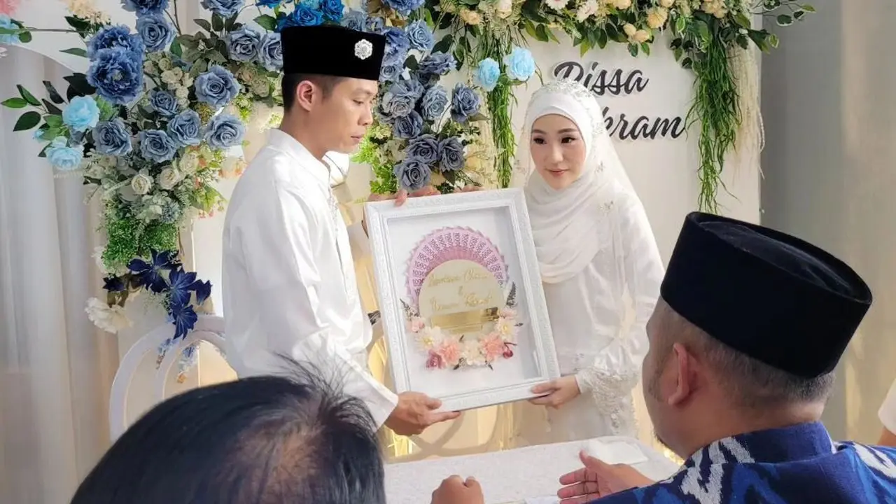 Larissa Chou dan Ikram Rosadi Menikah