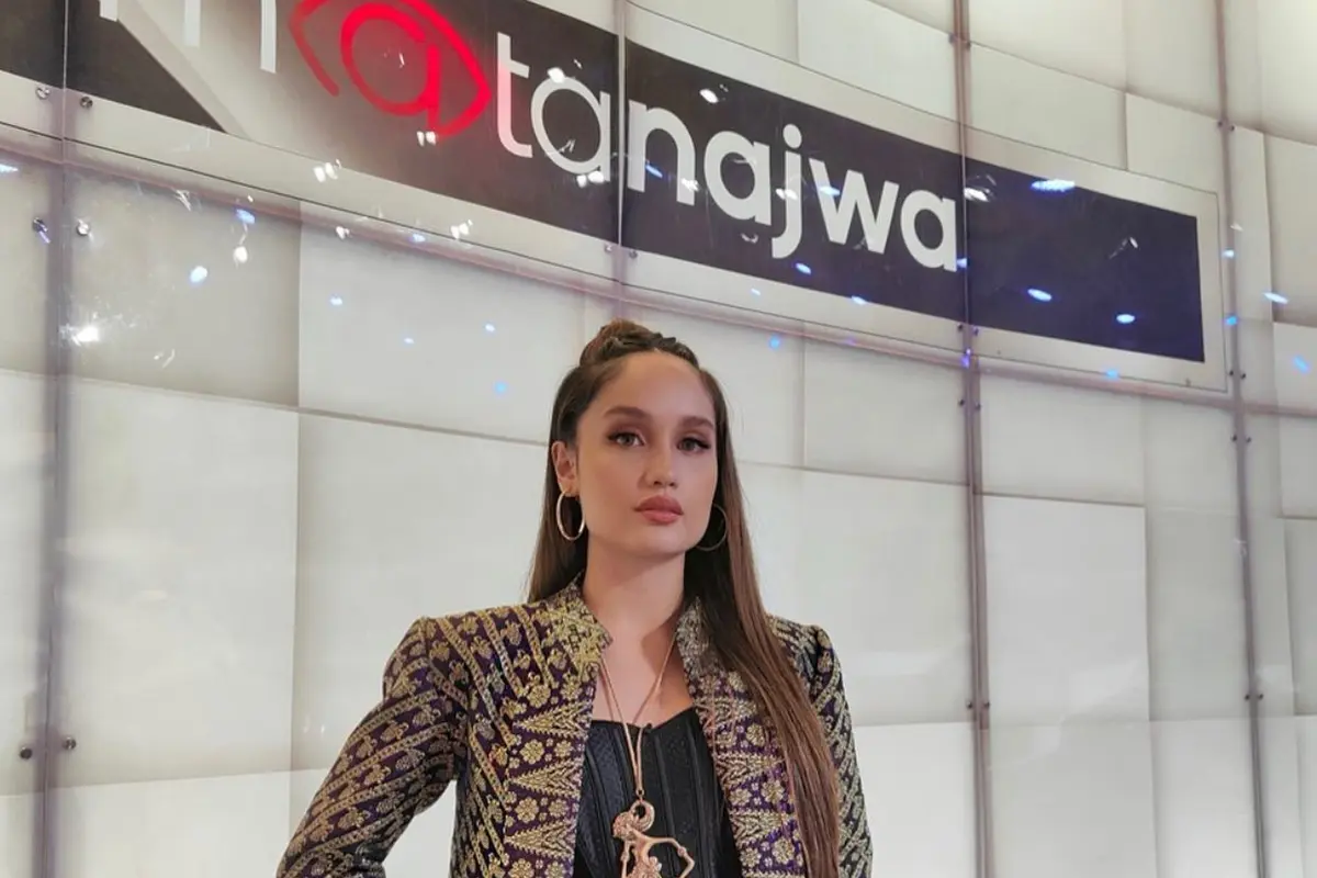 Cinta Laura