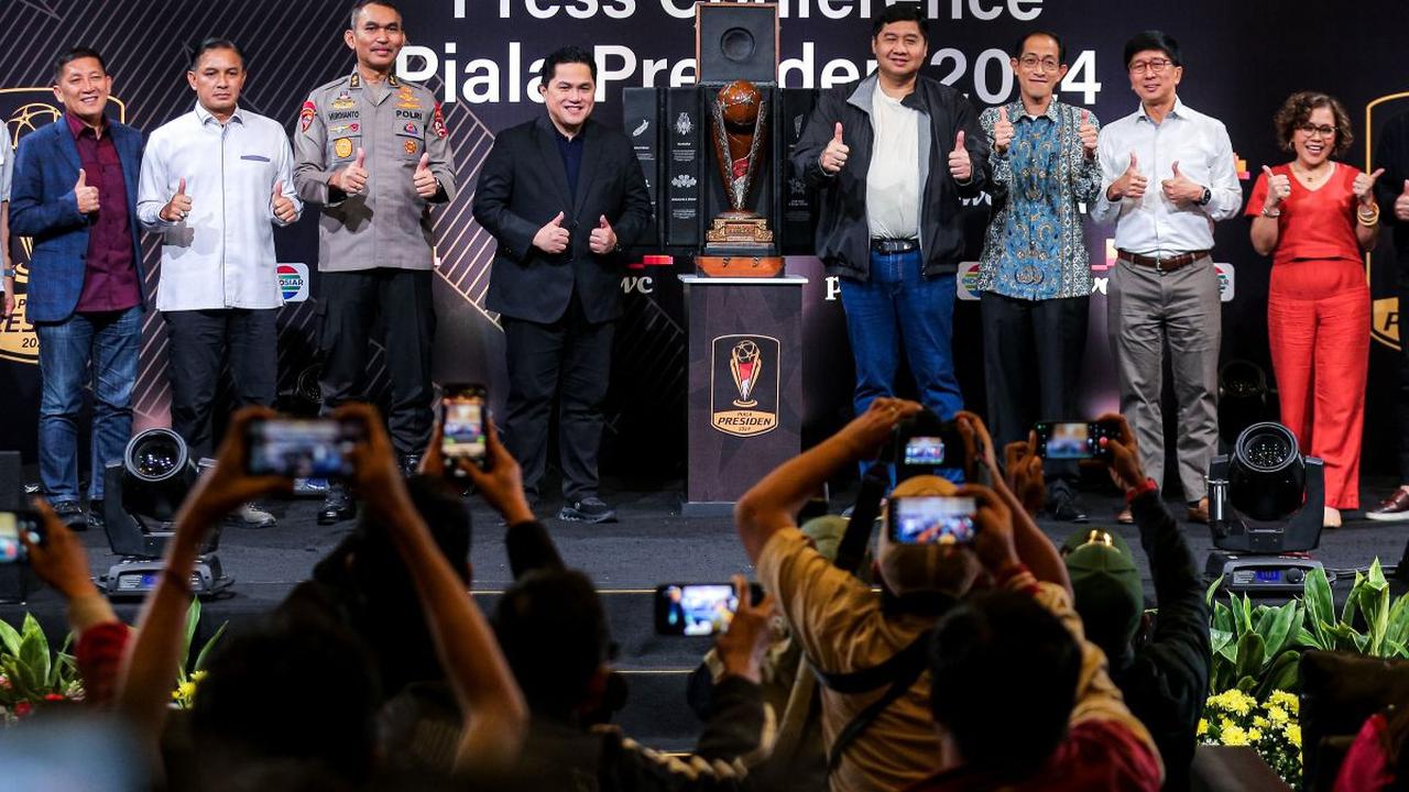 Ketua Steering Committee (SC) Piala Presiden 2024, Maruarar Sirait mengatakan dalam konferensi pers yang berlangsung di SCTV Tower, Senayan, Jakarta, Senin (15/07/2024) tersebut bahwa pemenang akan mendapatkan hadiah Rp5 miliar. (Bola.com/Bagaskara Lazua