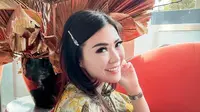 Sebagai fashion influencer, gaya Rica Suma kerap jadi rujukan banyak orang. Ia dinilai pintar dalam hal padu padan busana tanpa terpaku pada merek mahal. (Foto: Dok. Instagram @ricasuma)