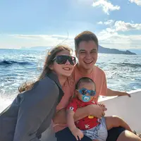 Kabar bahagia menyelimuti keluarga kecil Baim Wong dan Paula Verhoeven. Pasalnya, kini Payla tengah mengandung anak kedua. Si tampan Kiano Tiger Wong pun akan menjadi seorang kakak, meski usianya belum genap satu tahun. (Instagram/baimwong)