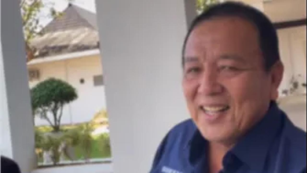 Netizen Langsung Ingat 'Jalan Rusak'