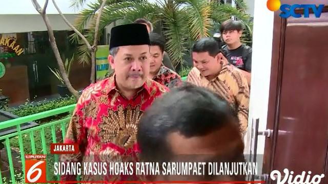 Selain itu, saksi ahli bahasa juga dihadirkan dalam sidang kali ini.