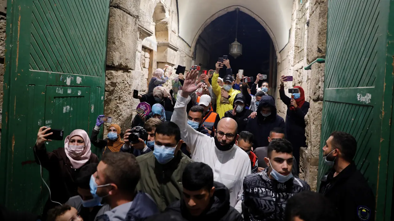 Masjid Al-Aqsa Resmi Kembali Dibuka