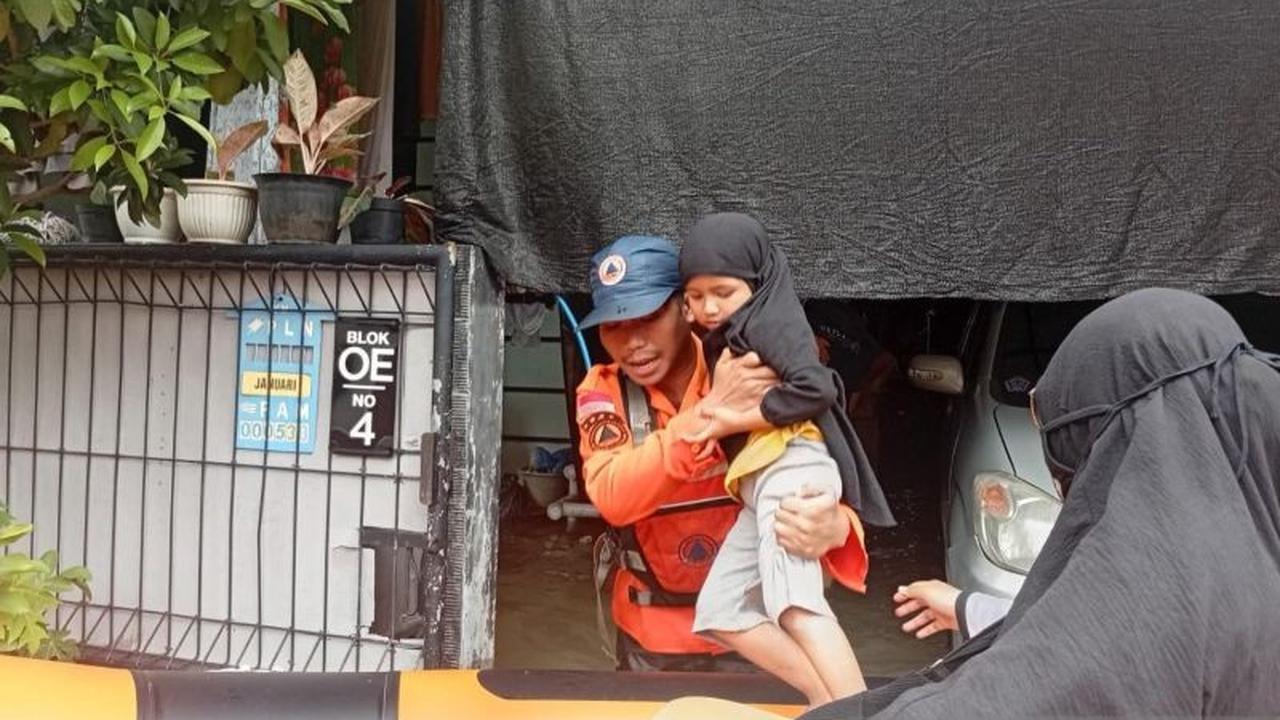 Banjir Kota Bekasi Rendam 12 Titik, Ratusan Warga Mengungsi Akibat Hujan Deras