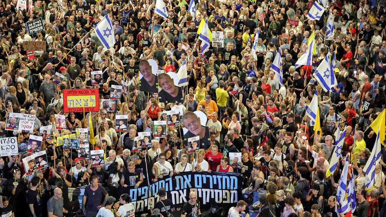 FOTO: Aksi Puluhan Ribu Warga Tel Aviv Desak Hentikan Perang Gaza