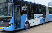 Sopir Tak Fokus, Bus Transjakarta Oleng lalu Tabrak Toko di Manggarai Jaksel hingga 1 Orang Luka