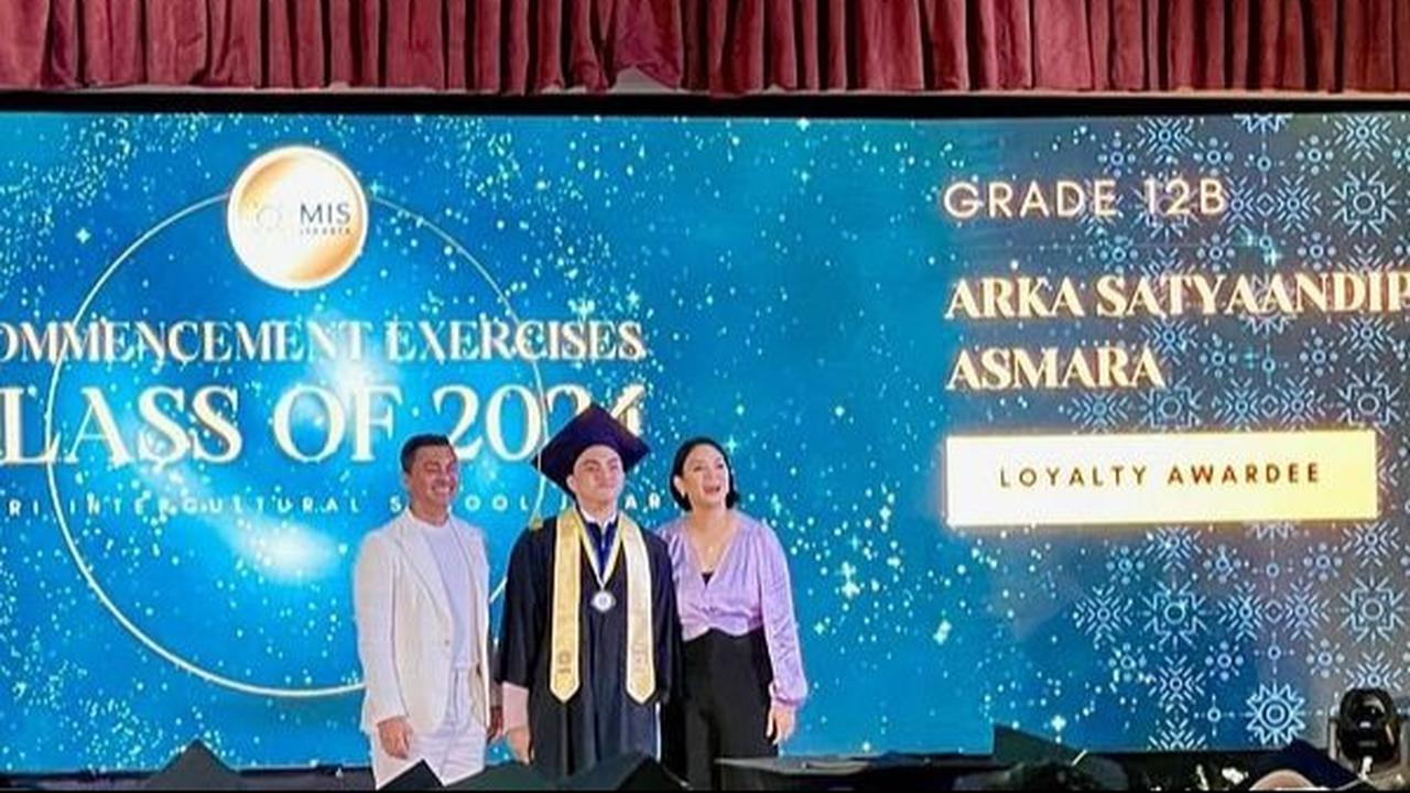Arka Setya Andipa Asmara merupakan anak dari pasangan selebriti Dian Nitami dan Anjasmara.