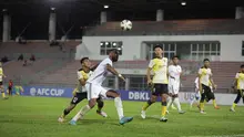 Duel antara PSM Makassar dan Tampines Rovers di Stadion KLFA, Kuala Lumpur, Malaysia, Senin (27/6/2022) malam WIB. PSM menang 3-1 dalam laga tersebut. (Dok. PSM)