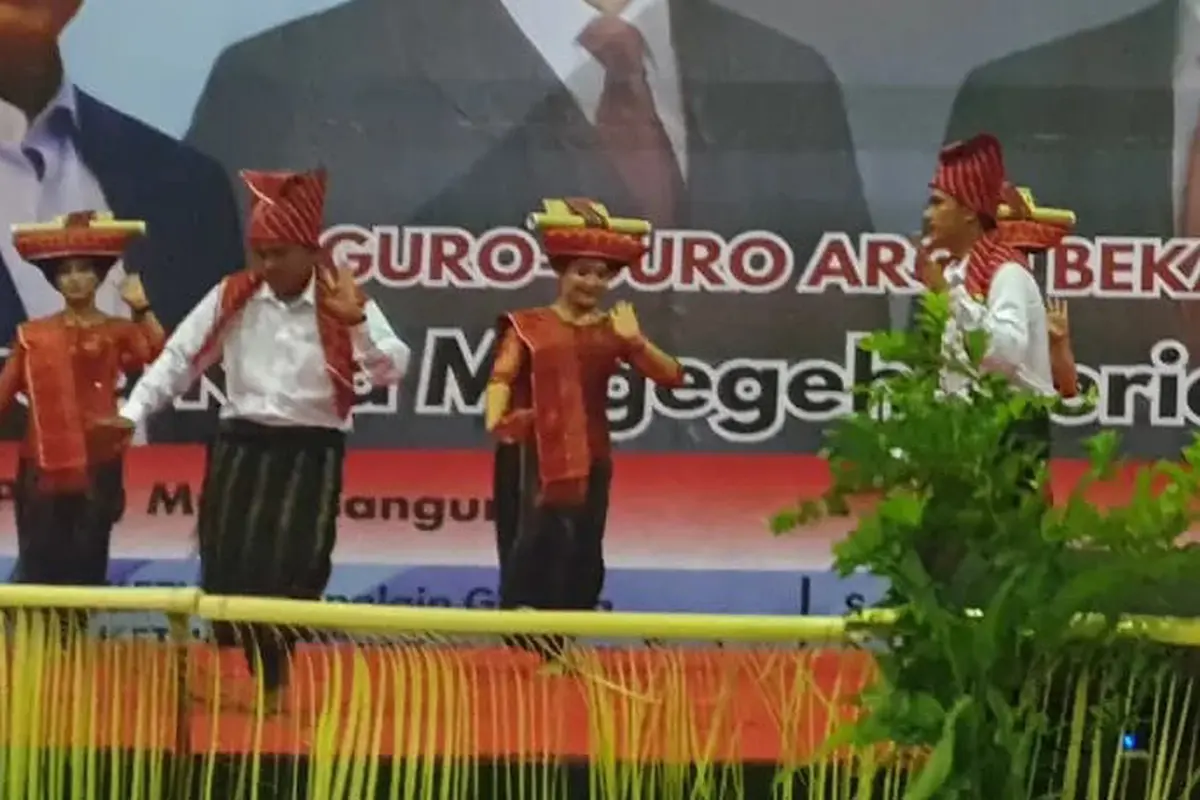 Guro-guro Aron