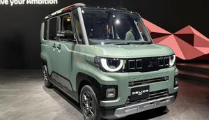 Tampak depan dari Mitsubishi Delica Mini (Jacob Oliva/Autoblog)