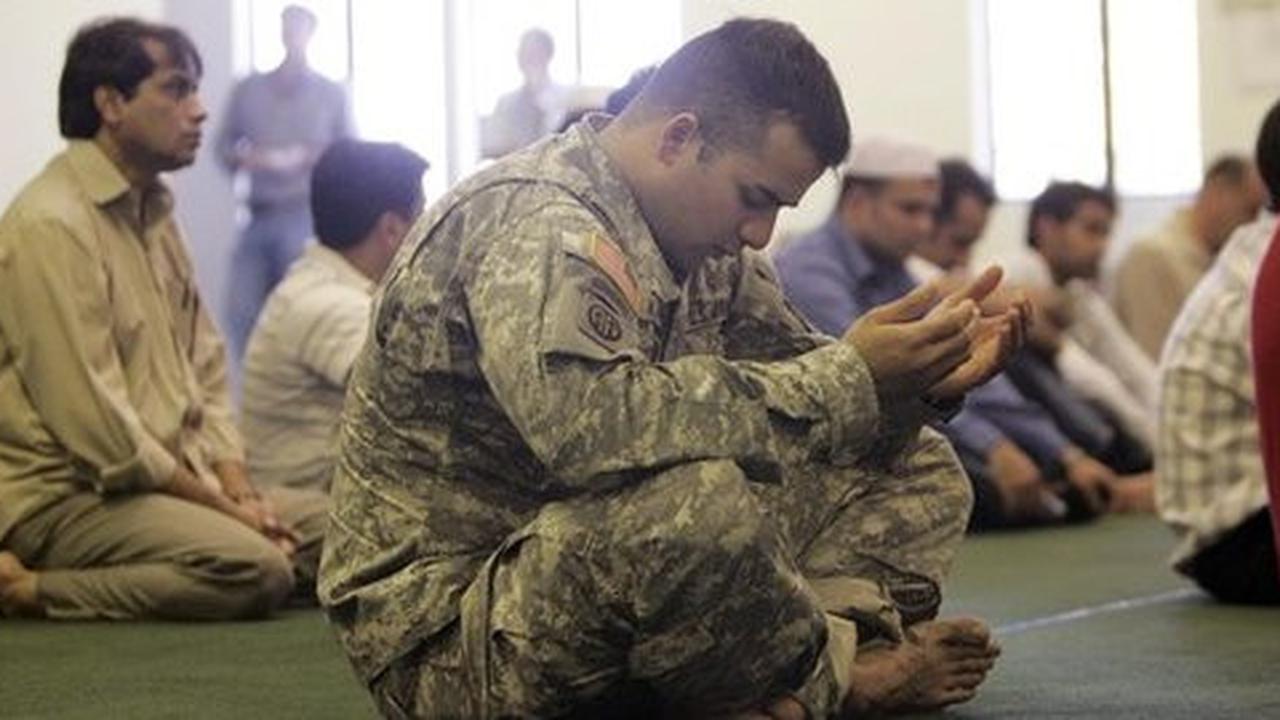 Berapa Muslim yang bergabung menjadi tentara AS?
