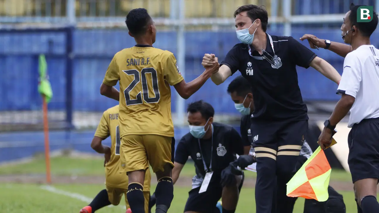 FOTO: Gol Arthur Bonai Bawa Bhayangkara Solo FC Unggul 1-0 atas PSM Makassar di Babak Pertama - Sani Rizki Fauzi