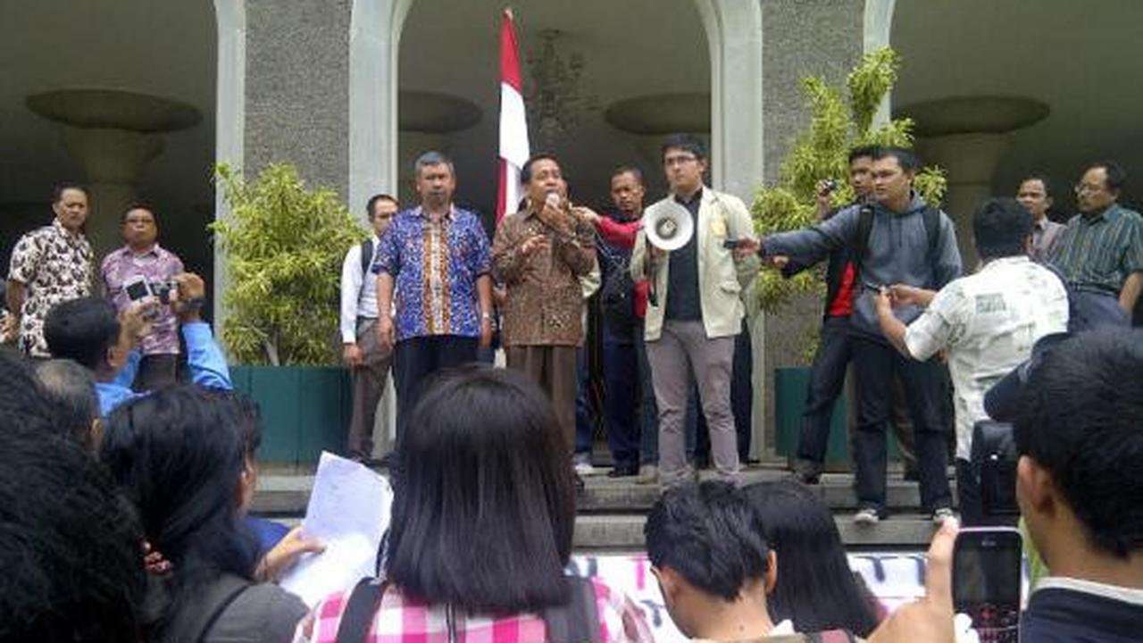 Rektor baru Kampus Biru 