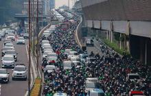 FOTO: Jakarta Kembali Macet di Hari Pertama Kerja dan Sekolah 2026