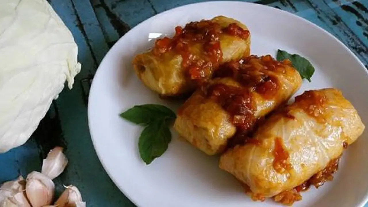 Kol gulung isi ayam./Copyright cookpad.com/Bunda Ei