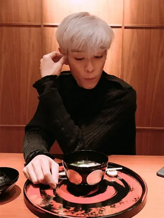 Ketidaklayakan T.O.P Big Bang menjadi seorang polisi akibat terlibat kasus narkoba beberapa waktu lalu dinilai oleh komite peninjau pengajuan banding di Kantor Polisi Metropolitan Seoul. (Instagram/choi_seung_hyun_tttop)