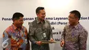 Bank Mandiri dan Angkasa Pura 2 sepakat menjalin kerjasama transaksi perbankan Mandiri Cash Management di Jakarta, Kamis (19/5). (Liputan6.com/Angga Yuniar)