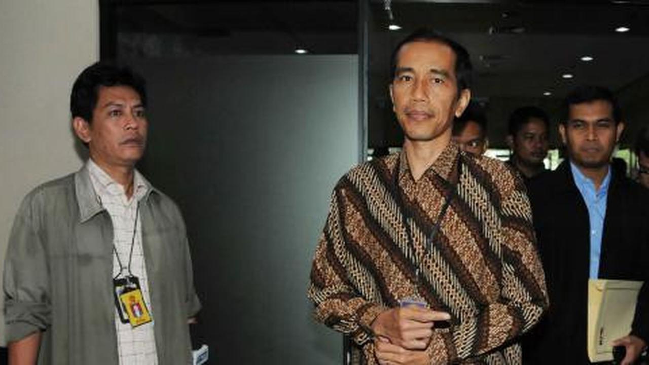 Ditanya soal mobil rental Innova, Jokowi malah tertawa