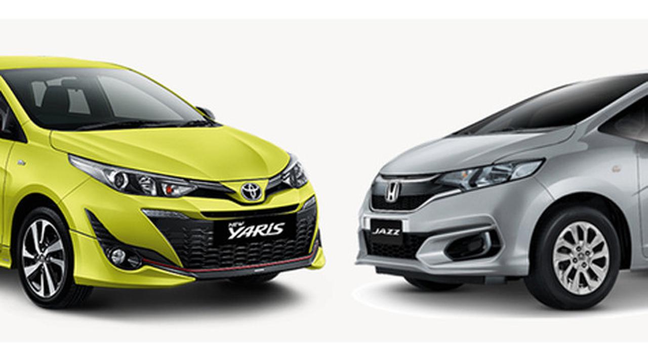 Toyota Yaris atau Honda Jazz