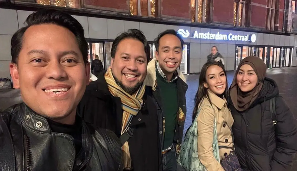 [Instagram/melanieputria]