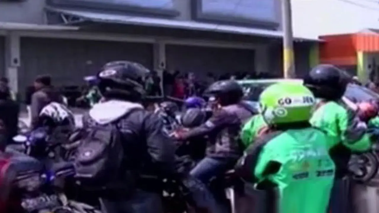 Kilas Indonesia: Ratusan Driver Go-Jek Demo Soal Order Fiktif