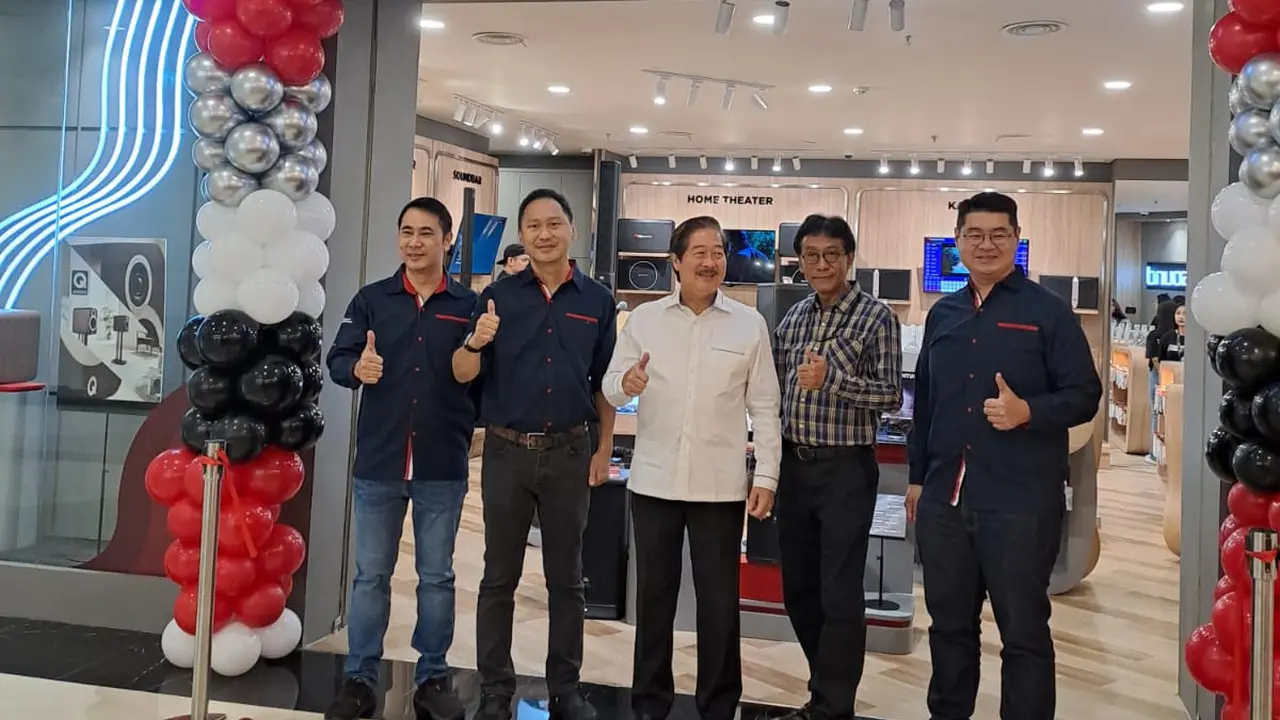 Desound dengan bangga memperkenalkan "New Concept Store" mereka di Pondok Indah Mall 2, Jakarta. (Liputan6.com/ ist)