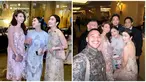 'Setelah sekian purnama' tulis Yuki Kato di keterangan unggahannya. Keterangan tersebut tentunya menjelaskan jika Mila, Yuki, dan Febby memang sudah lama tidak bertemu. Meski begitu, kebersamaan ketiganya tetap hangat dan tidak ada yang berubah. Kompak padahal tidak janjian, Jessica Mila, Yuki, dan Febby Rastanty tampil pakai dress motif dengan warna nude. (Liputan6.com/IG/@yukikt)