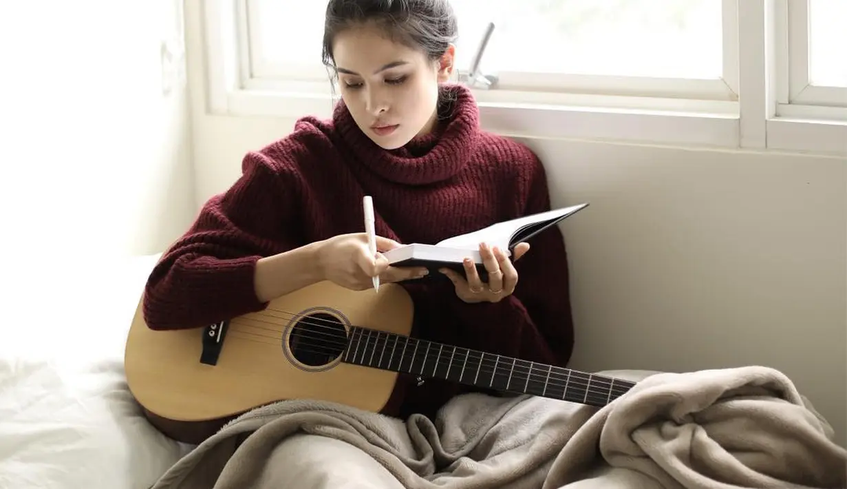 Maudy Ayunda