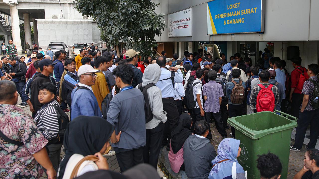 Ramai-ramai Lamar Pasukan Oranye di Jakarta, Cek Lagi Gaji dan Fasilitasnya