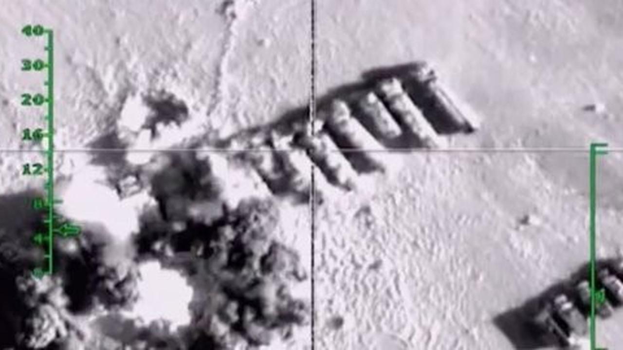 Foto satelit tunjukkan truk Turki hilir mudik di Suriah