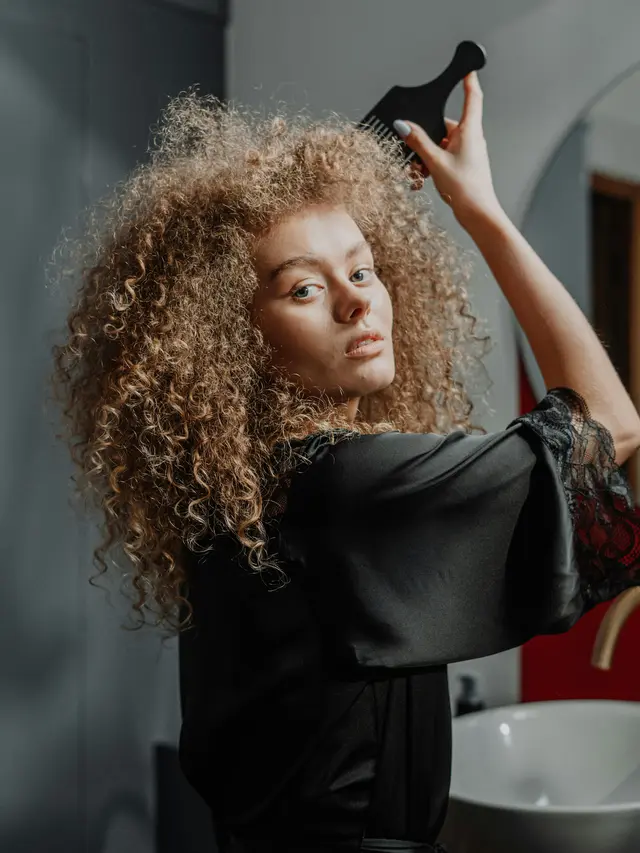 Perawatan Curly Hair