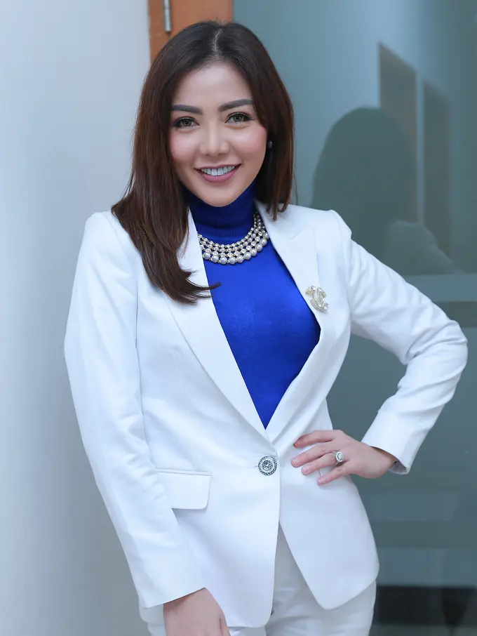 [Bintang] Bella Shofie