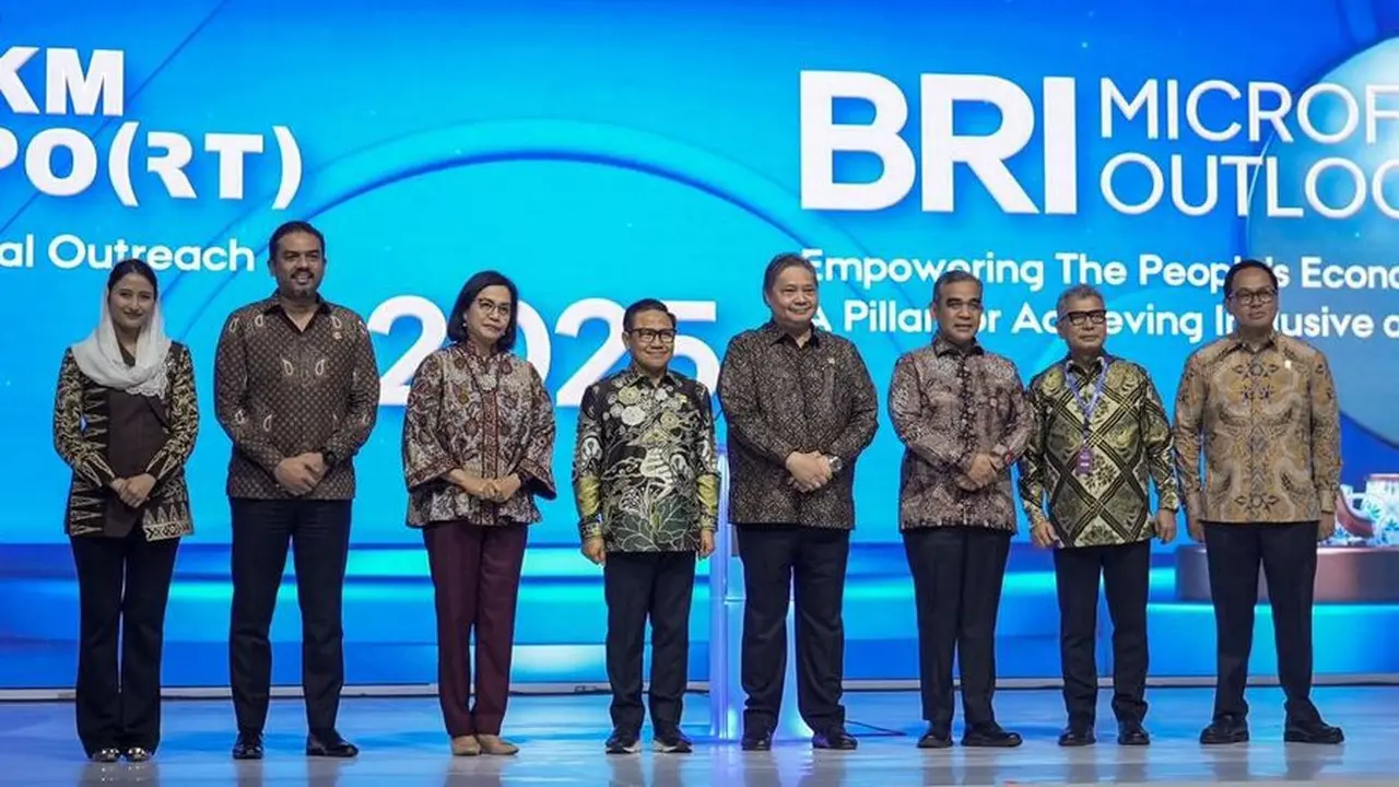 PT Bank Rakyat Indonesia (Persero) Tbk (BRI) resmi membuka rangkaian acara BRI UMKM EXPO(RT) 2025
