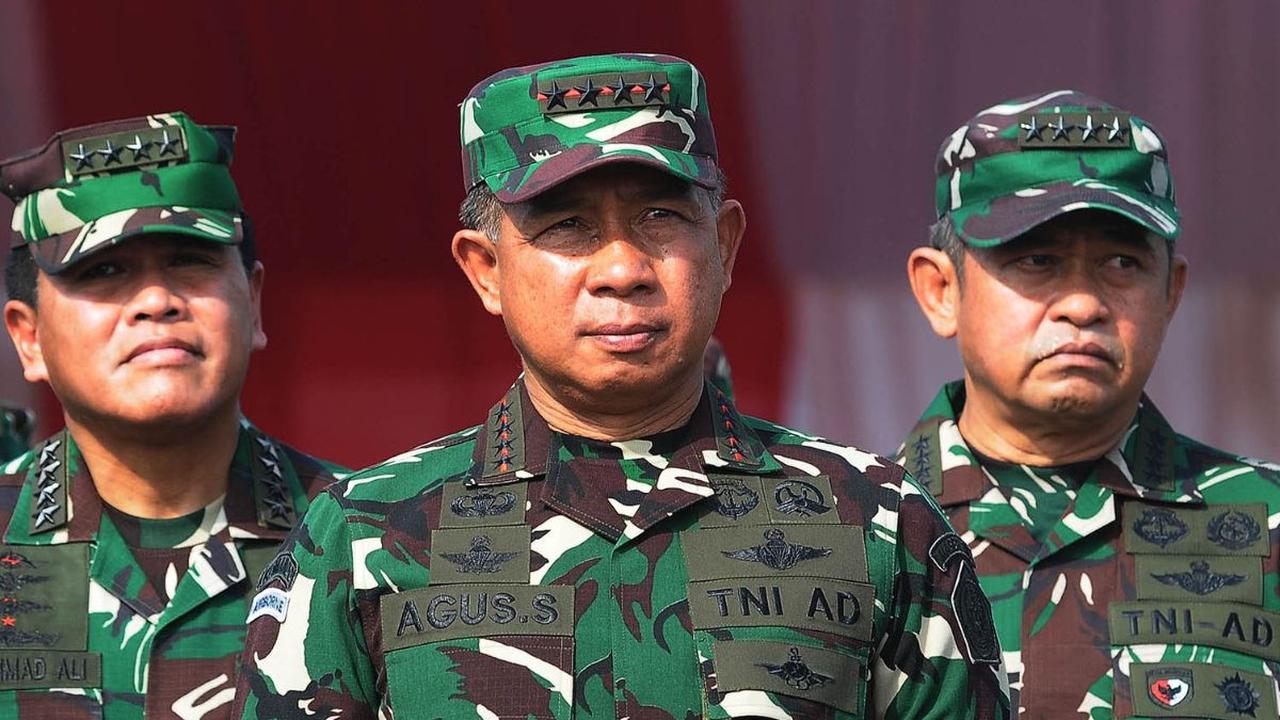 Panglima TNI Jenderal Agus Subiyanto menghadiri Apel Gelar Pasukan Pengamanan Pemilu Tahun 2024 di&nbsp;Lanud Halim Perdanakusuma, Jakarta, Kamis (1/2/2024). Sebanyak 446.219 prajurit TNI dikerahkan untuk mendukung kelancaran pesta demokrasi Pemilu 2024 d