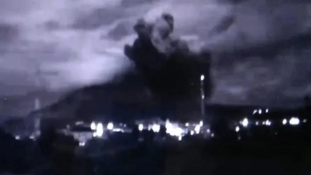 Gunung Sinabung Erupsi
