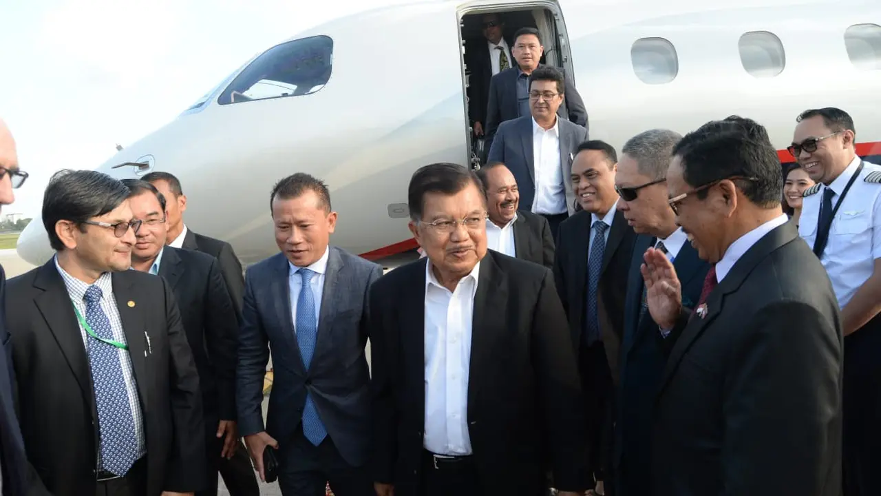 Eks Presiden Jusuf Kalla tiba di Pnom Penh, Kamboja.