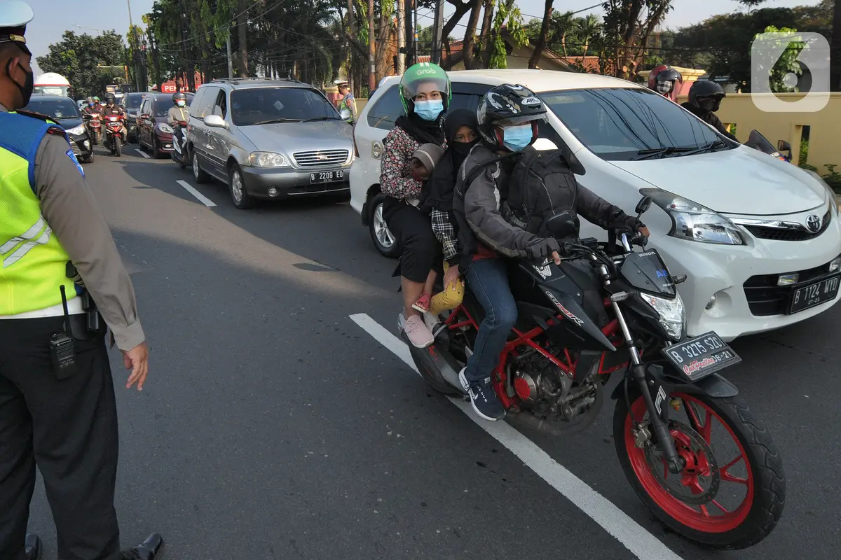 penyekatan kendaraan PPKM darurat