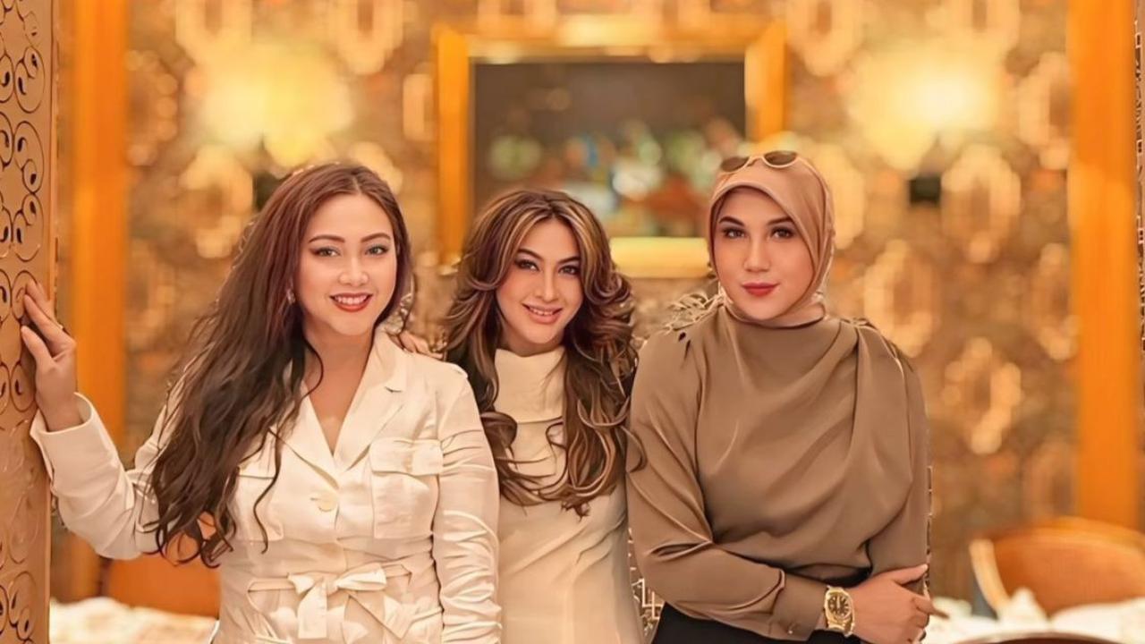 Pesona Diana Pungky dan Marini Zumarnis dari Generasi 90-an Hingga Kini Masih Curi Perhatian
