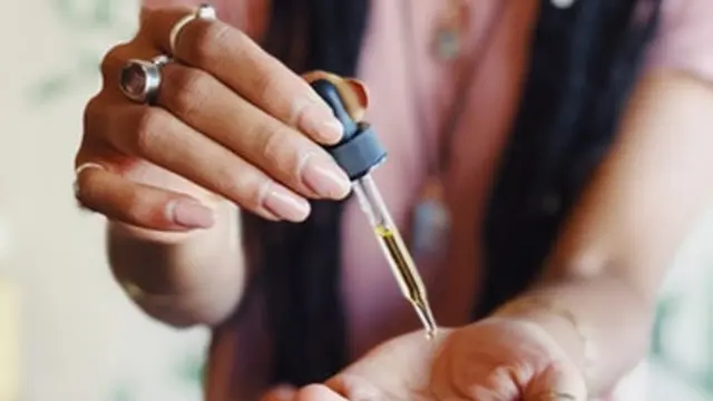 Ilustrasi minyak esensial