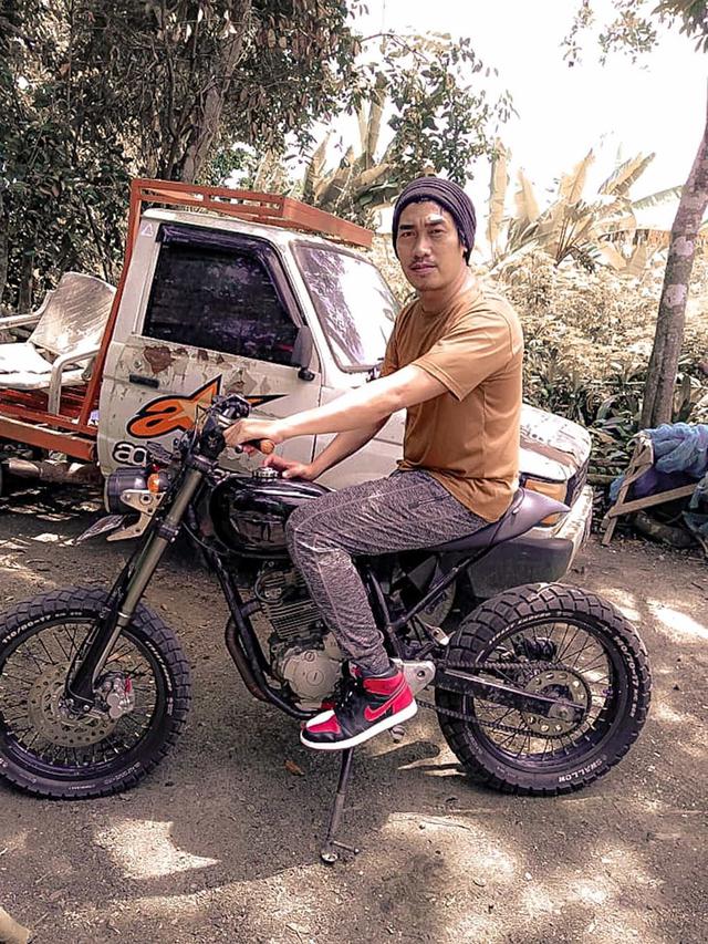 Ingat Dide Vokalis Band Hijau Daun? Ini 7 Potret Terbarunya